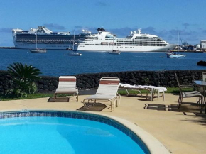 Отель Hilo Reeds Bay Hotel  Хило